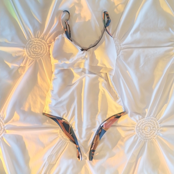 Kona Sol Botanical Lagoon Print One Piece Swim - Picture 4 of 5